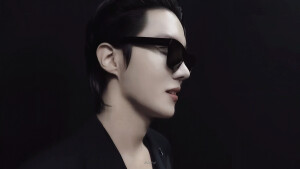 郑号锡
230426 EPISODE
J-hope's Year - End Award Shows Sketch
©HSY-V