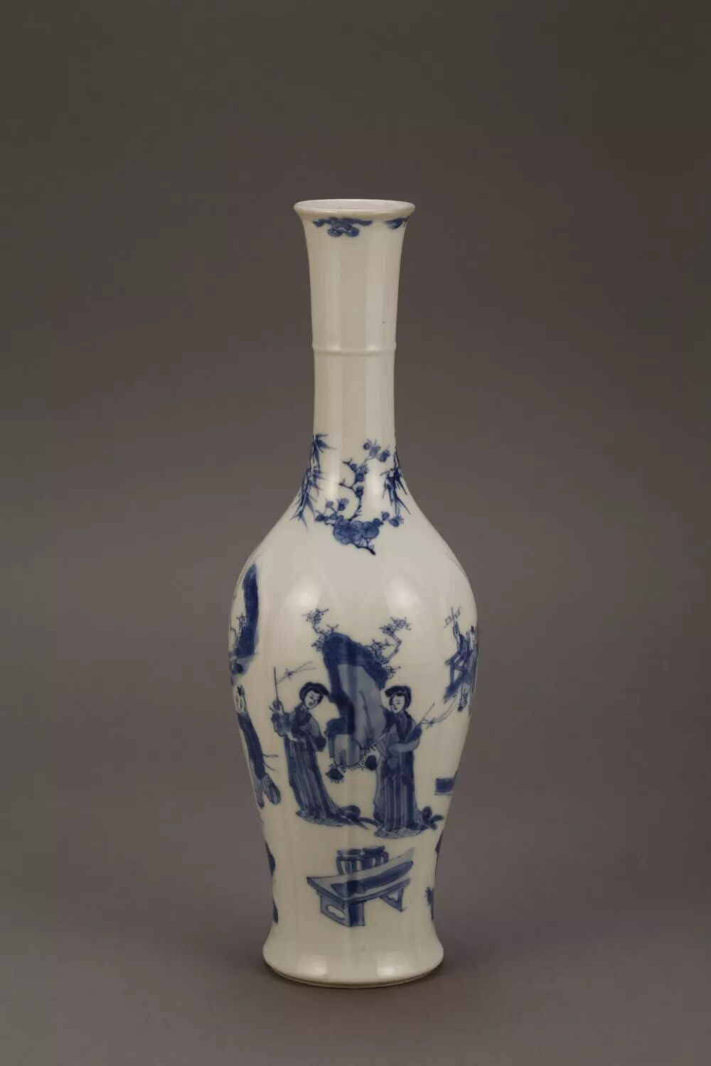 清康熙  青花仕女纹瓶
春宫花押款
观复博物馆藏
