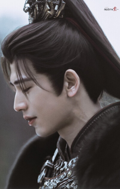 张凌赫《逐玉》谢征