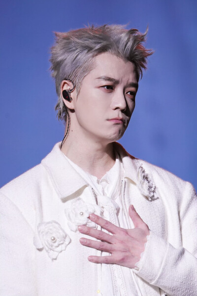 王栎鑫250308 X - 杭州