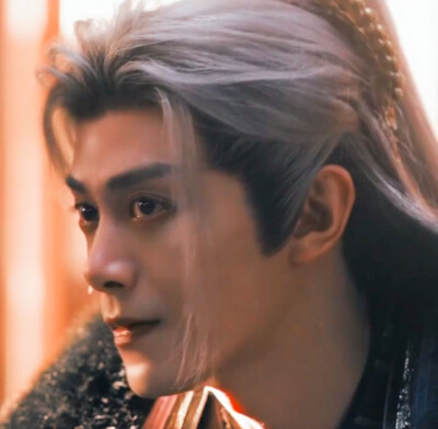 邓凯/顶着一张疯批帅脸搞纯爱