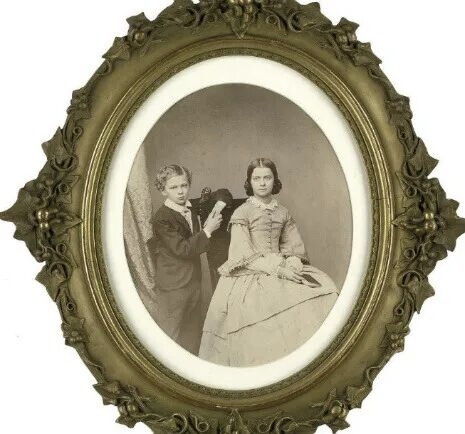 年幼的索菲·夏洛特与弟弟