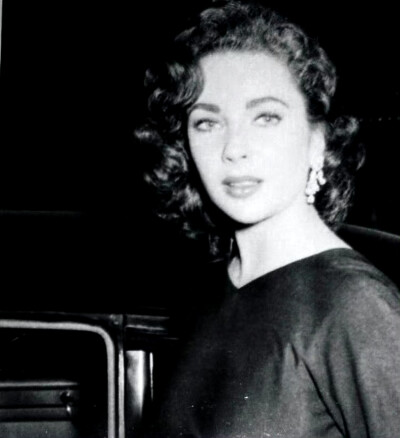 Elizabeth Taylor ​​​