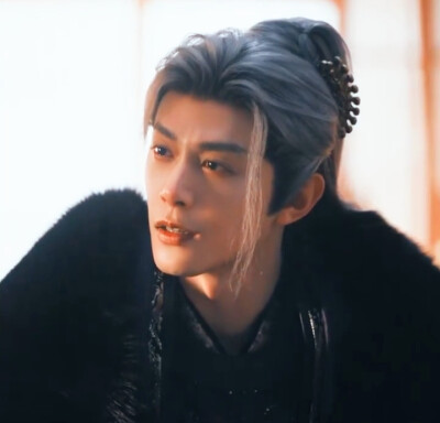 邓凯/顶着一张疯批帅脸搞纯爱