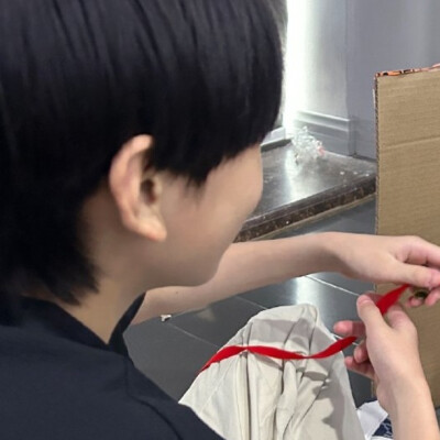 我想念着那时幼小的你