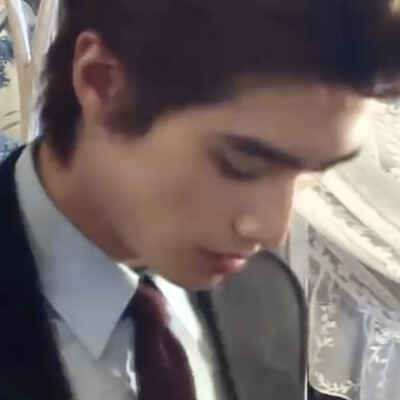 调了单收，特别是玩mrpyq的不准再存我图不收藏了，再这样把你们编码qq挂出来