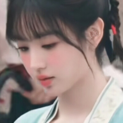 我特别喜欢这个腮红，太萌了