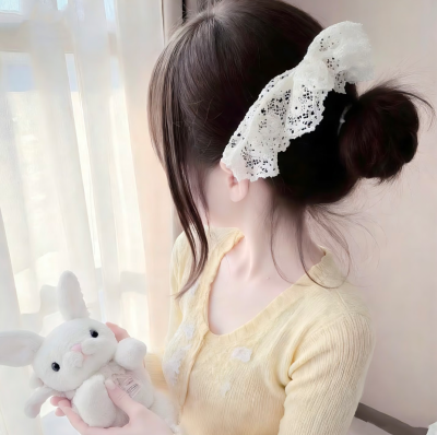 好听的话听多了再真诚的话也像谎话.