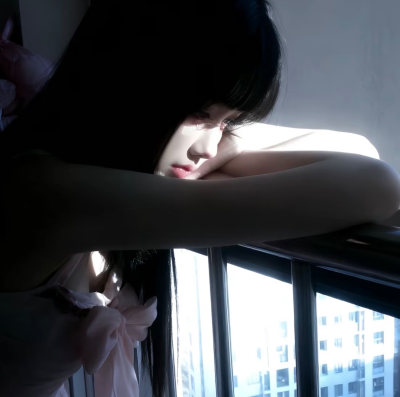 好听的话听多了再真诚的话也像谎话.