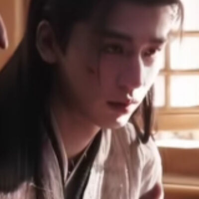 泪断剑，情多长