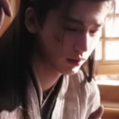 泪断剑，情多长