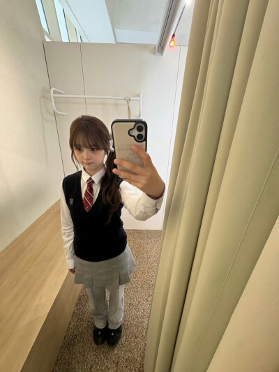 tripleS seoah郑楷潾