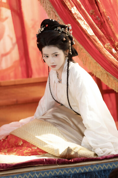 李寻知 醉卧美人膝 阿尚