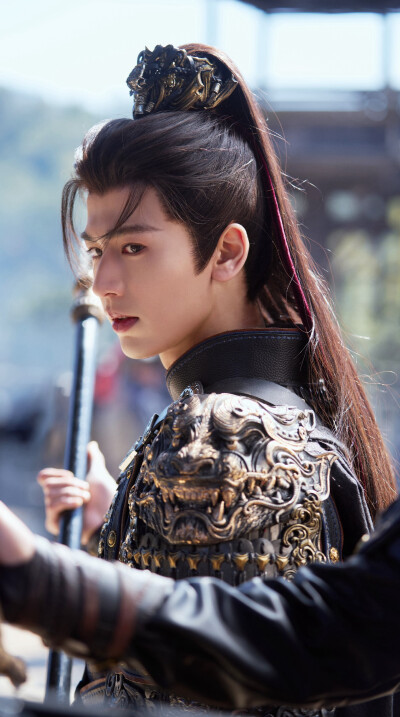 张凌赫《逐玉》谢征