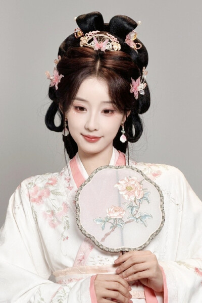 赵蔻蔻 藏娇念 王燕飞