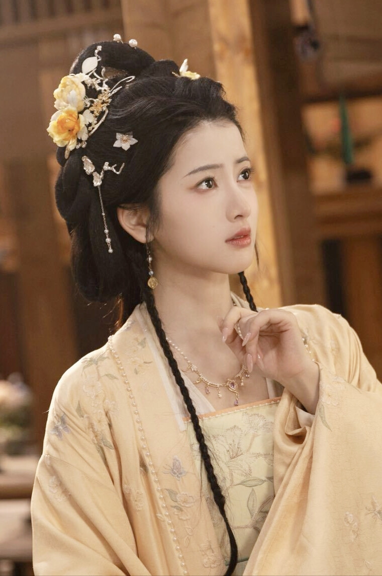 李寻知 醉卧美人膝 阿尚