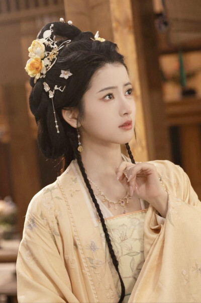 李寻知 醉卧美人膝 阿尚