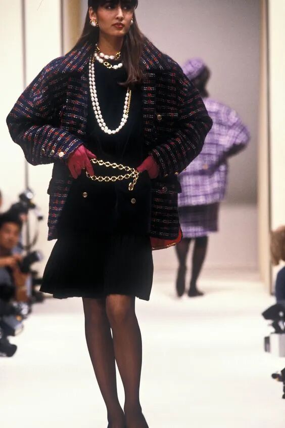 CHANEL FW 1985