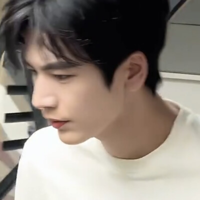 还是@一滴少女泪 截的