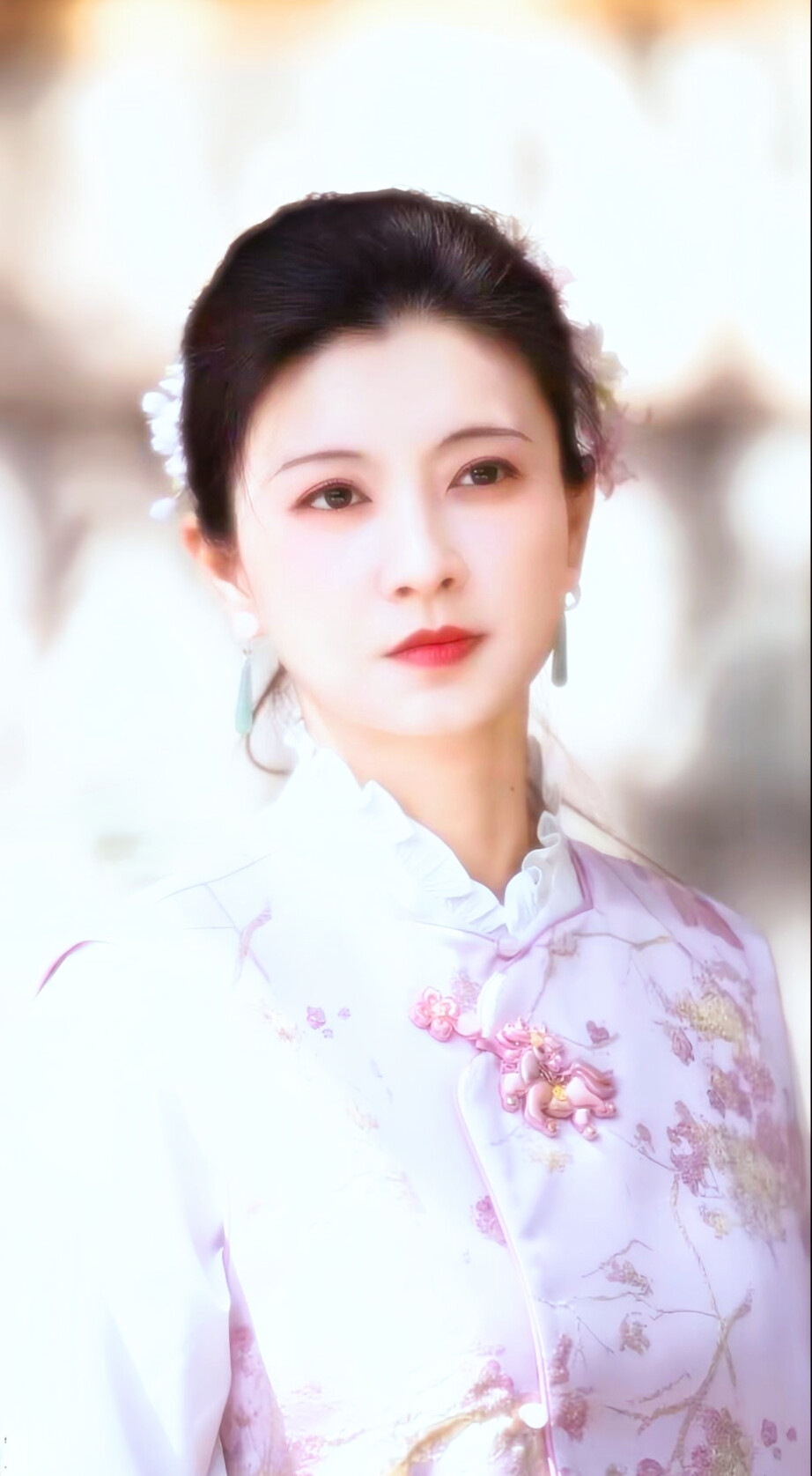 斓曦
