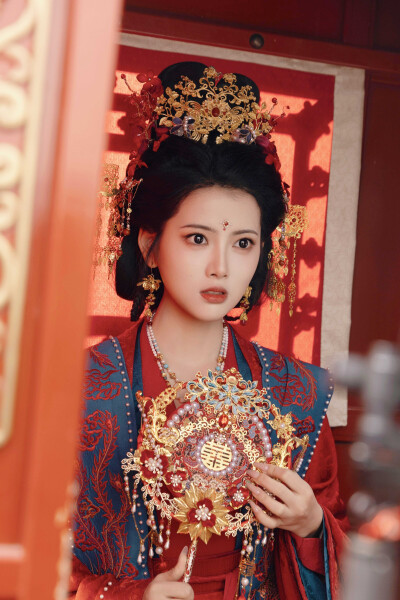 李寻知 醉卧美人膝 阿尚