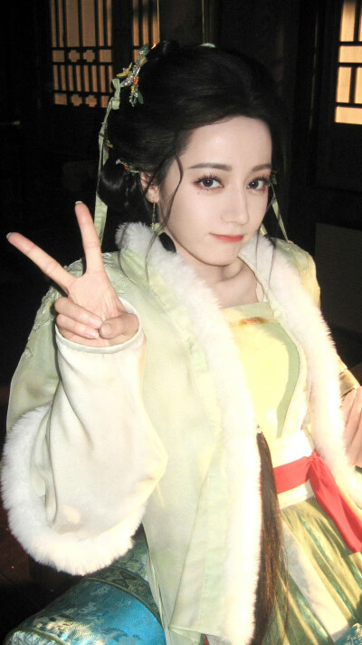 白日提灯 贺思慕 迪丽热巴