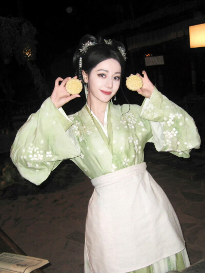 白日提灯 贺思慕 迪丽热巴