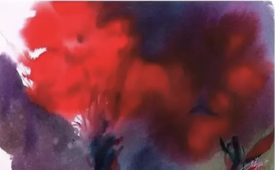 金莉笔下的水彩花卉色彩清新、格调高雅。多姿多彩的花朵、自由流动的水色、氤氲朦胧的气氛，令人过目难忘、心生欢喜。