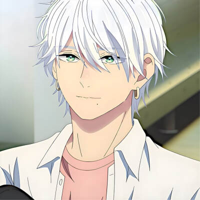 番剧：皎洁迎宵之月
角色：市村琥珀
动漫男头Δ