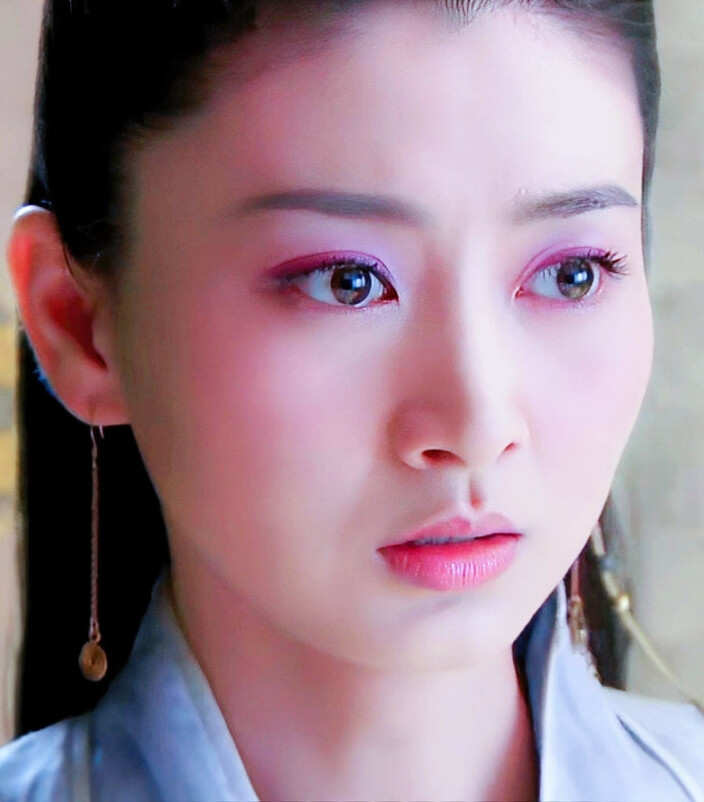 斓曦