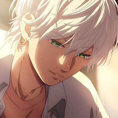 番剧：皎洁迎宵之月
角色：市村琥珀
动漫男头Δ