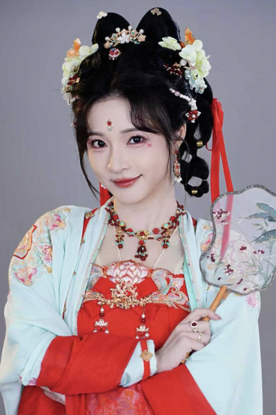 许清欢 爹！求你别升了，败家闺女只想求流放！石雪婧