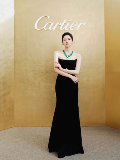 卡地亚品牌大使张婧仪
