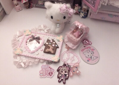 ฅ៸ᩙ⦁⩊<៸ᩙ ੭ﾞ