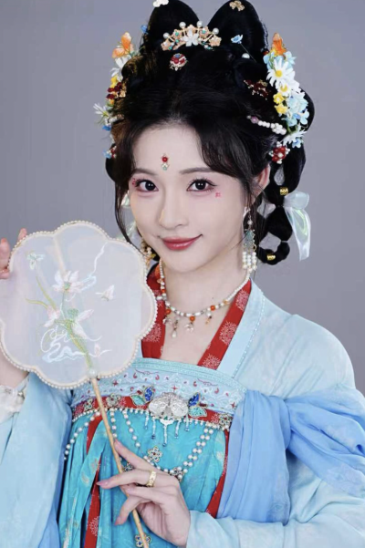 许清欢 爹！求你别升了，败家闺女只想求流放！石雪婧