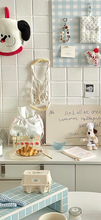 ▸ins壁纸
"慢慢翻阅生活的彩页"