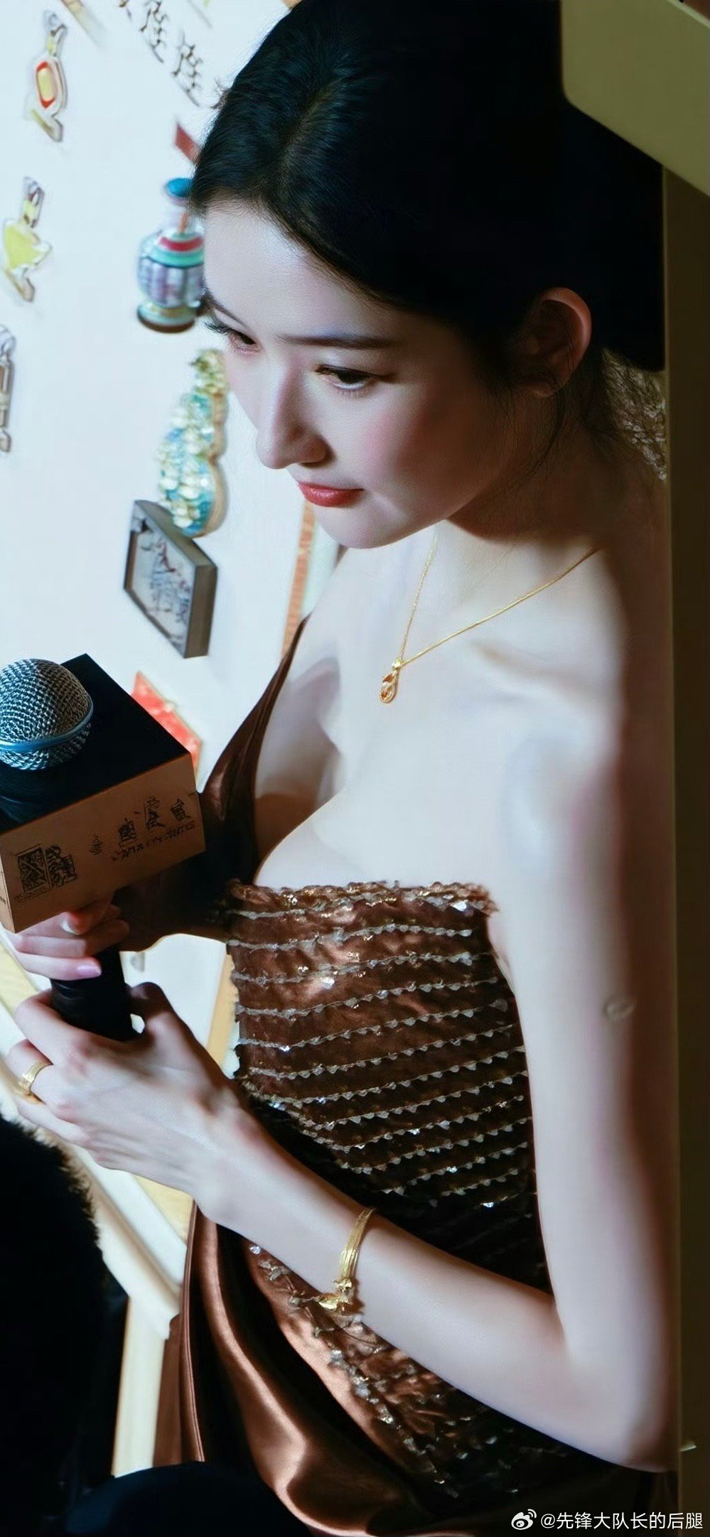 。
