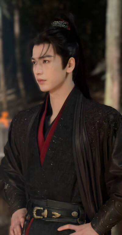 张凌赫《逐玉》谢征