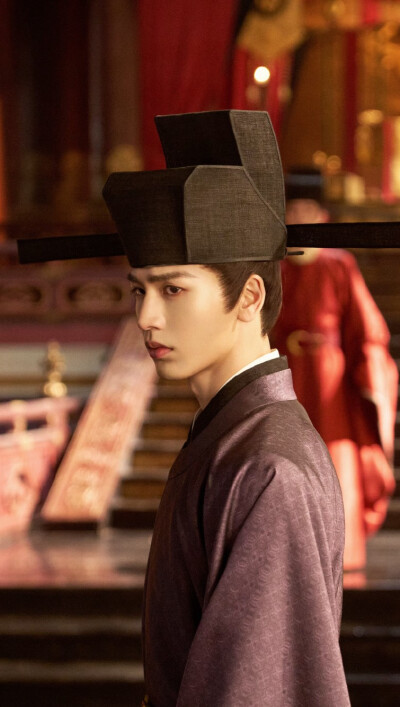 张凌赫《逐玉》谢征