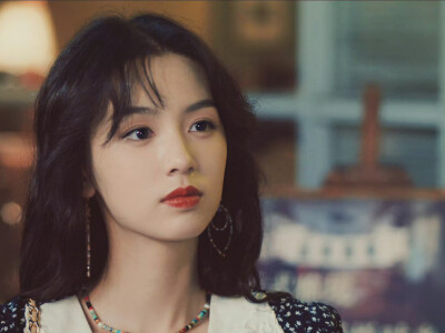 - 周也 / 夏晓兰 。