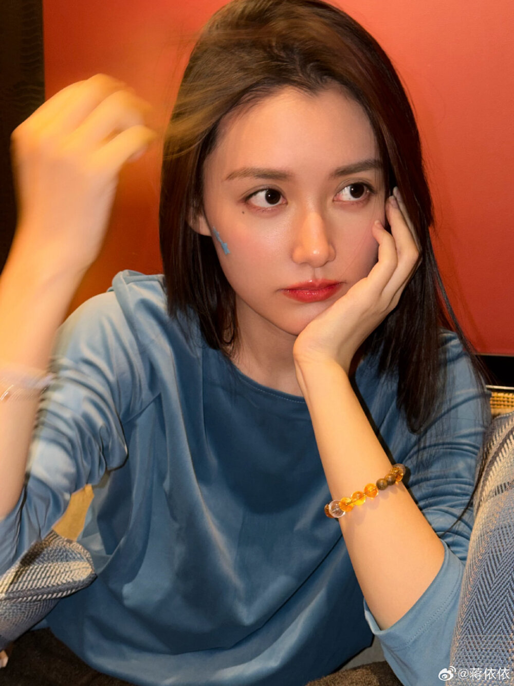 蒋依依