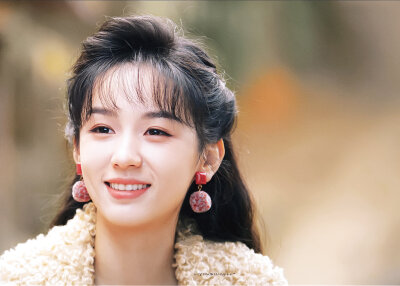 - 周也 / 夏晓兰 。