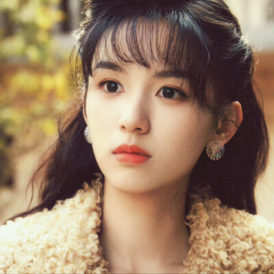 - 周也 / 夏晓兰 。