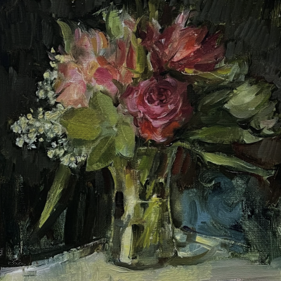 安东尼·康诺利是英国当代肖像画家，以敏锐的人物洞察力和细腻的绘画语言著称。他出生于伦敦，早年学习文学与艺术，后将重心完全转向绘画，并逐渐在英国肖像艺术界崭露头角。康诺利的作品以写实而富有心理深度的肖像…