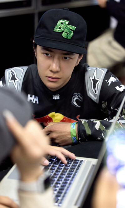 ٩(๛ ˘ ³˘)۶❤