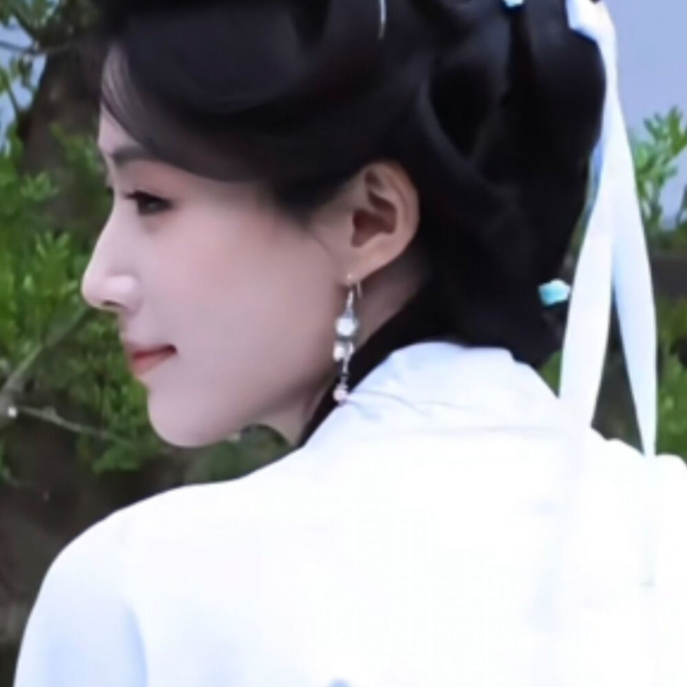 仙子何必早早归来呢