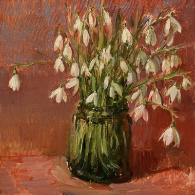 安东尼·康诺利是英国当代肖像画家，以敏锐的人物洞察力和细腻的绘画语言著称。他出生于伦敦，早年学习文学与艺术，后将重心完全转向绘画，并逐渐在英国肖像艺术界崭露头角。康诺利的作品以写实而富有心理深度的肖像…