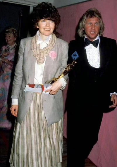 1978年Diane Keaton身着Armani