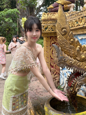 俺在西双版纳的游客照