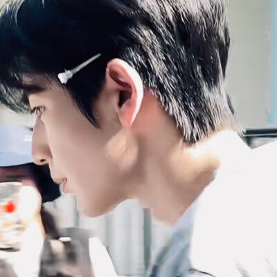 张凌赫
都调过！